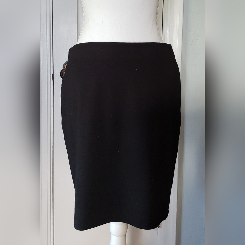 Merona Pencil Skirt, Size 8, black